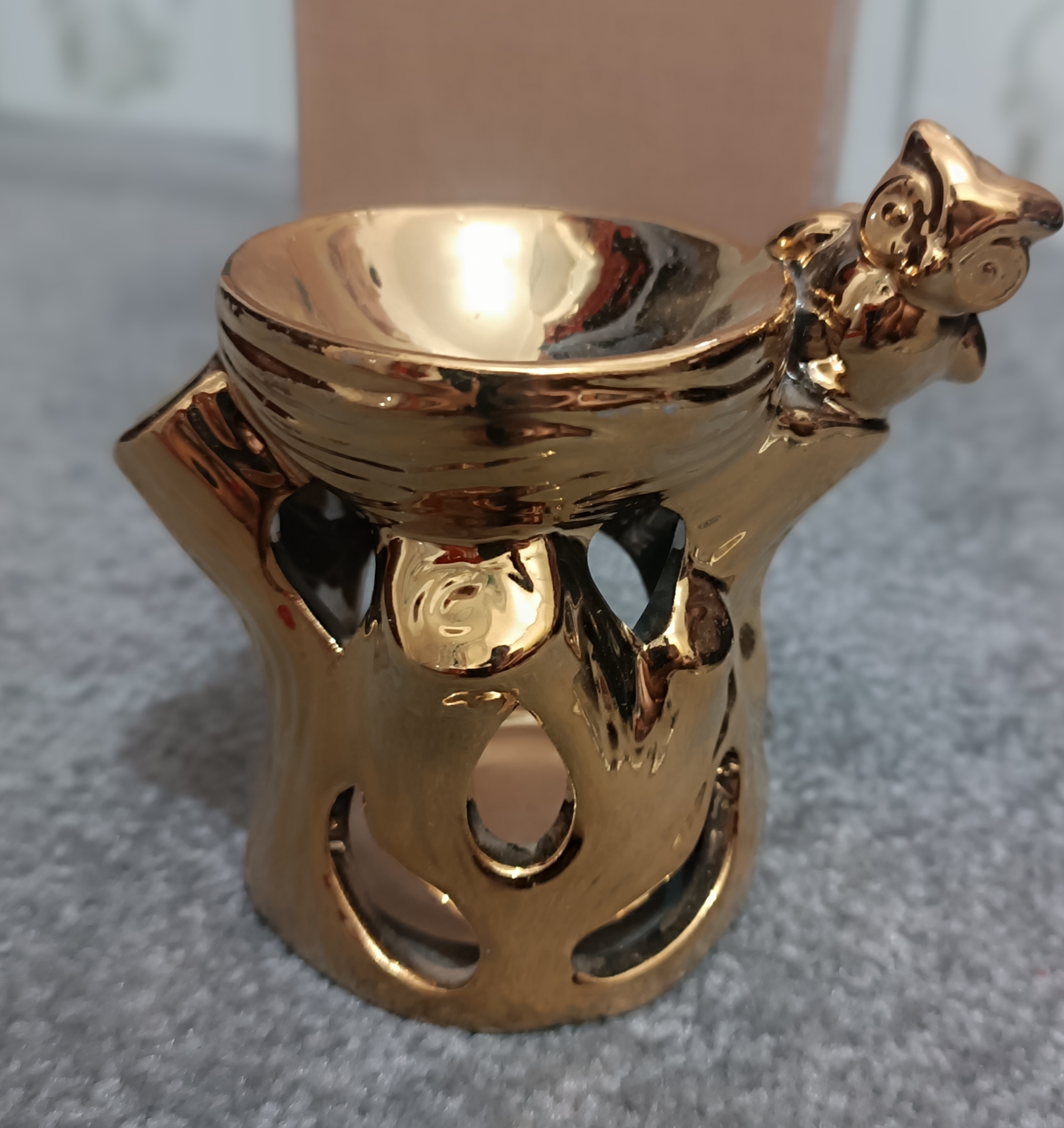 اسانس سوز طلایی رنگ ثابت